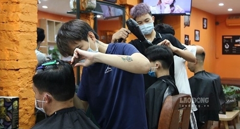 Cắt tóc, gội đầu... phải nộp thuế không phải là quy định mới