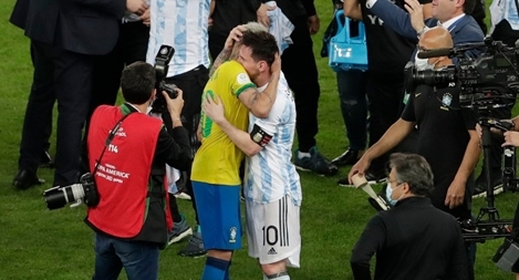 Cần một bản lĩnh văn hóa để vượt qua “virus” kì thị