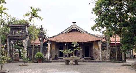 Bay về rằm tháng bảy