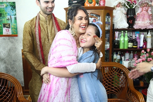 Dàn sao “Cô dâu 8 tuổi” gây bất ngờ thú vị cho khán giả Hà Nội 