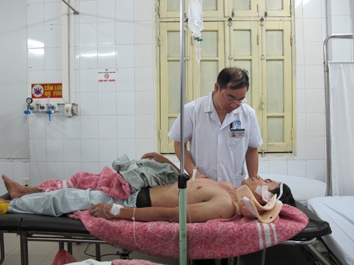 Nạn nhân vụ sập nhà 43 Cửa Bắc: Không hiểu sao mình sống