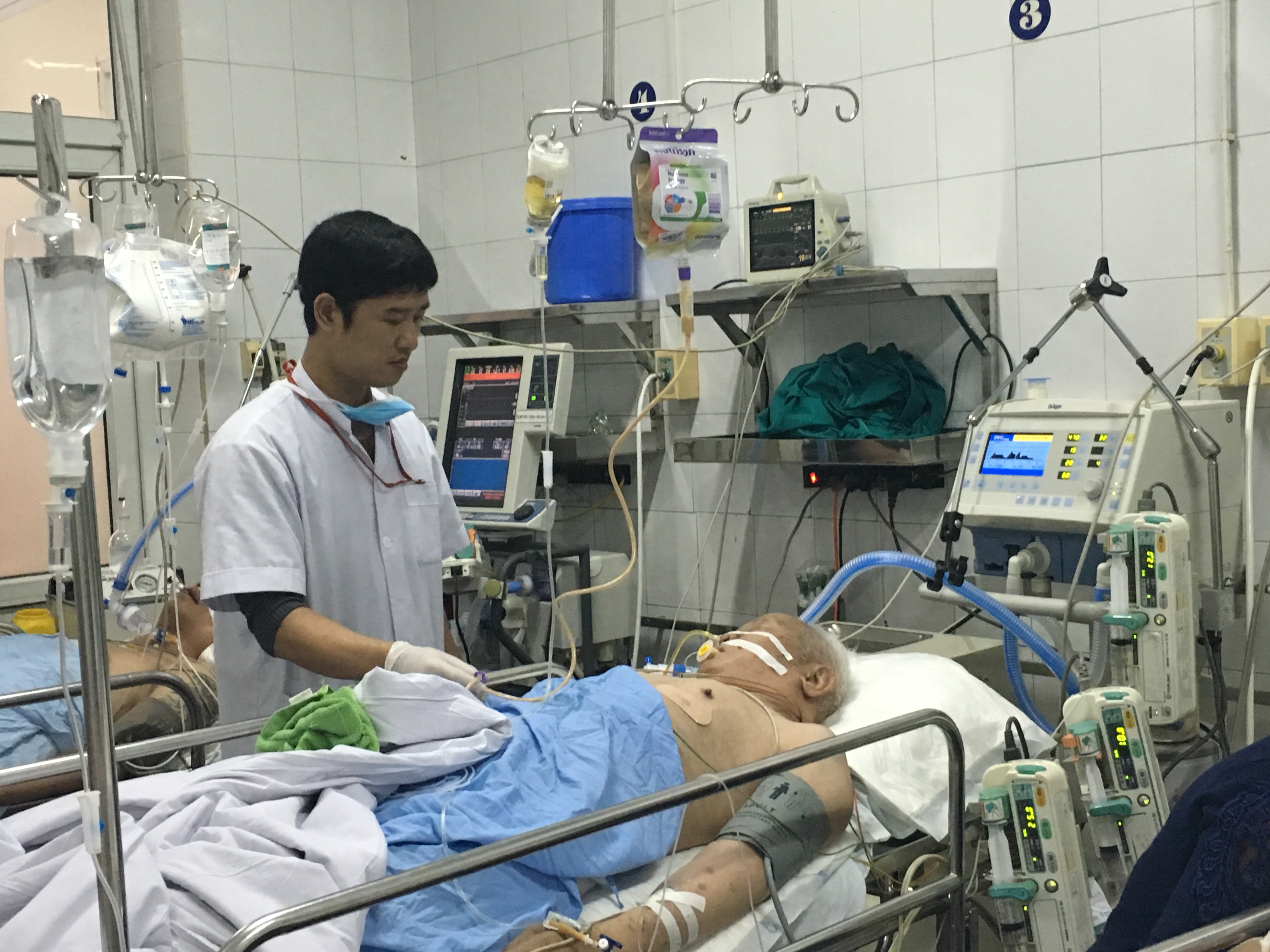 1.916 dịch vụ y tế sẽ tăng giá từ 20%- 30%