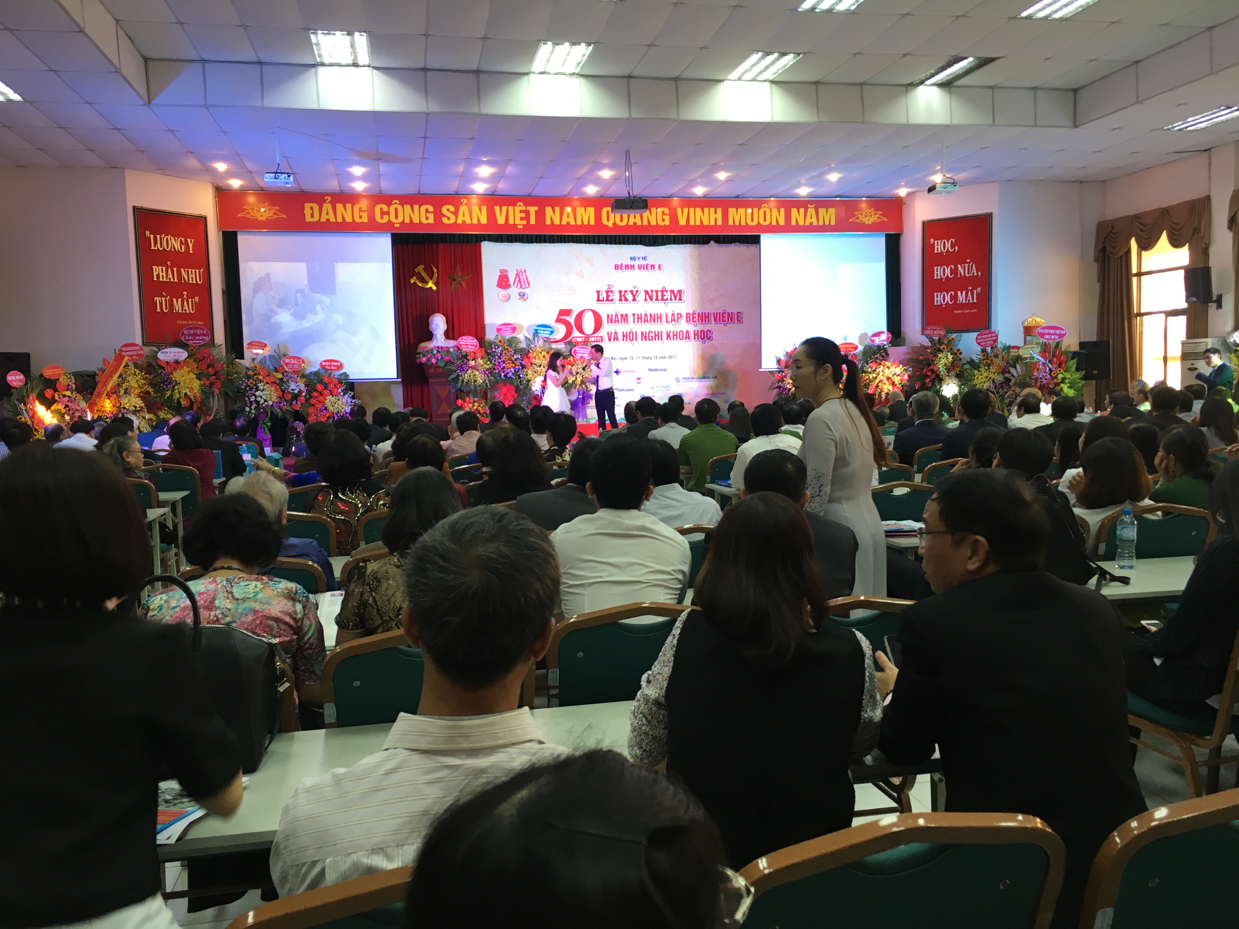 Bệnh viện E kỷ niệm 50 năm thành lập