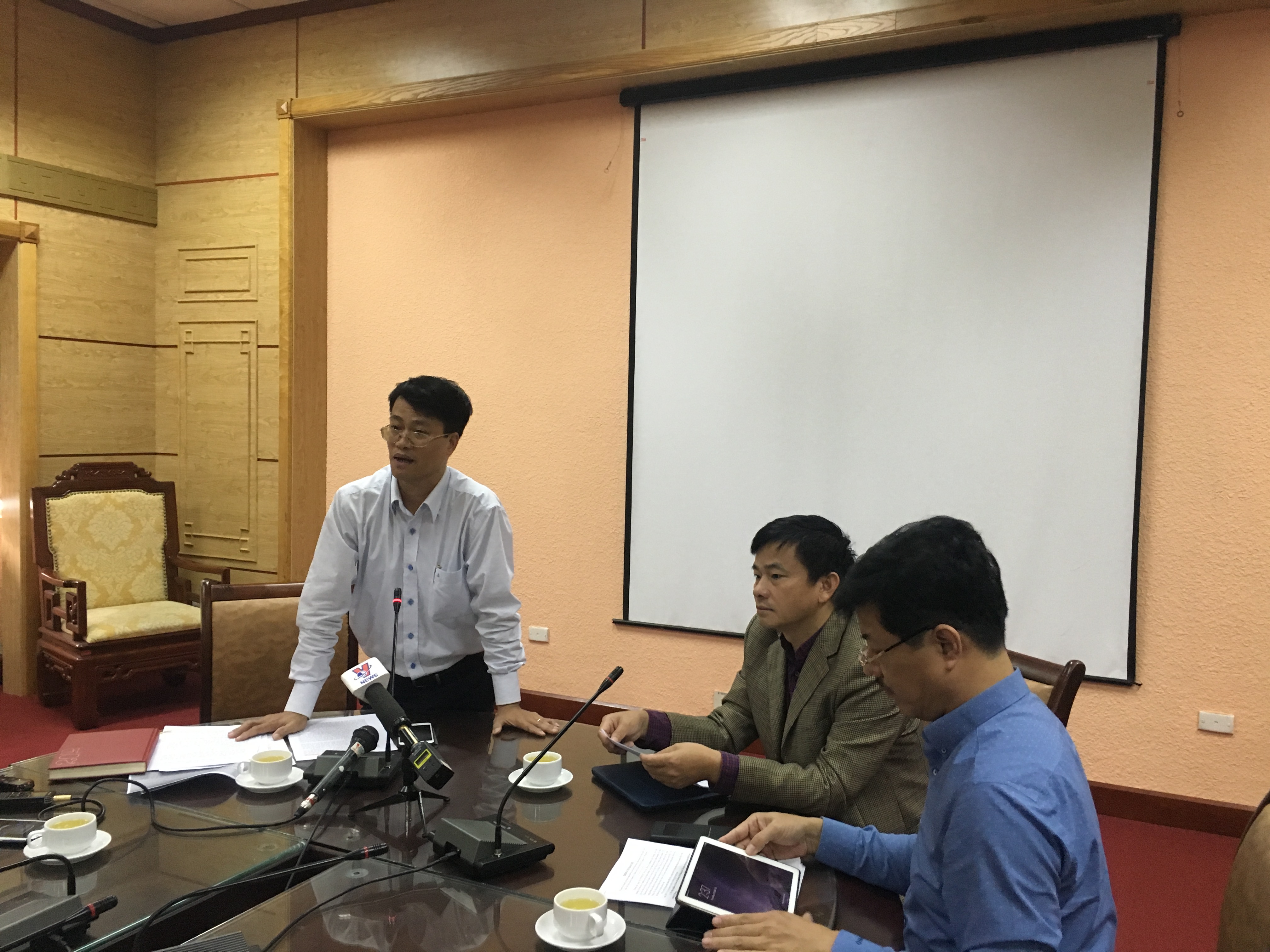 Vụ VN Pharma: Bộ Y tế vẫn khẳng định “đúng quy trình” (!)