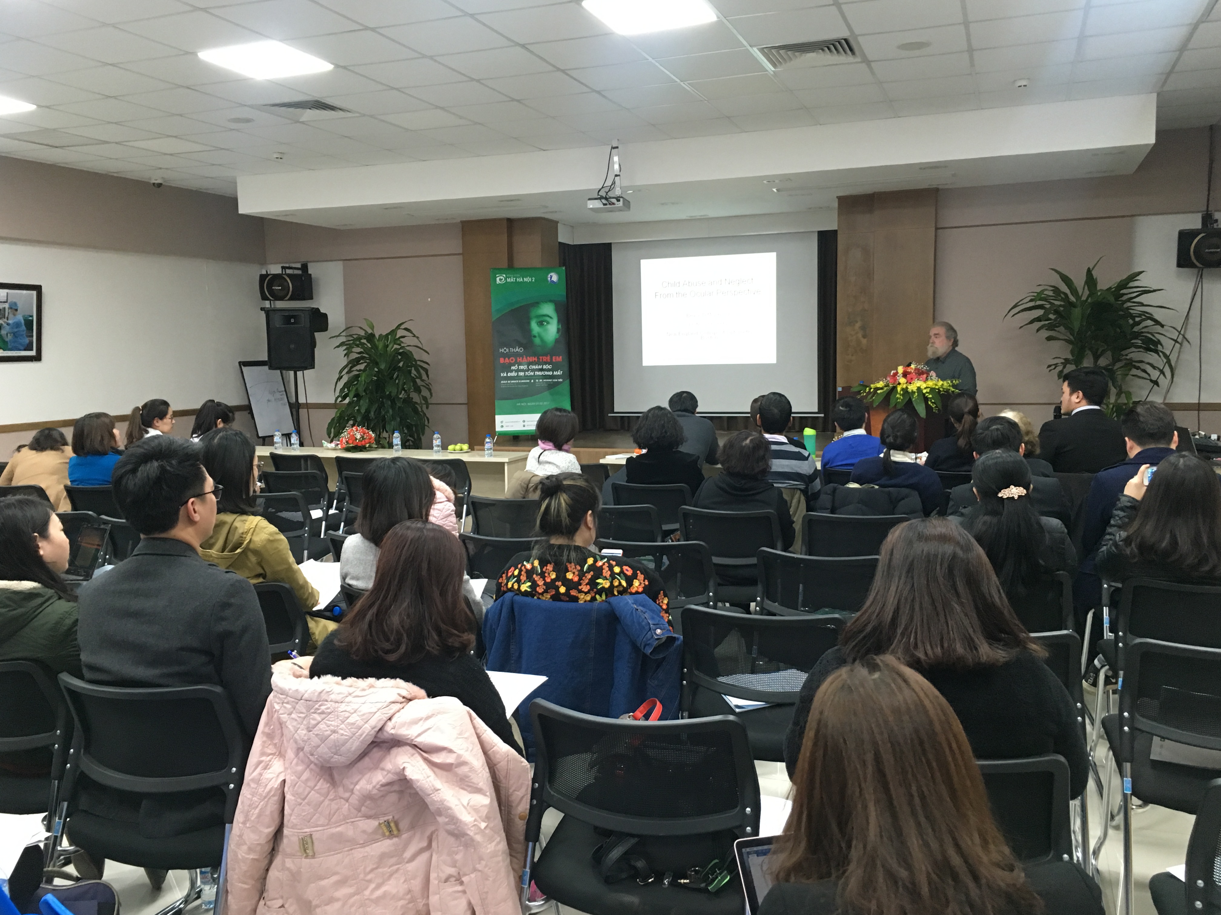 Bạo hành trẻ - những tổn thương nghiêm trọng về mắt