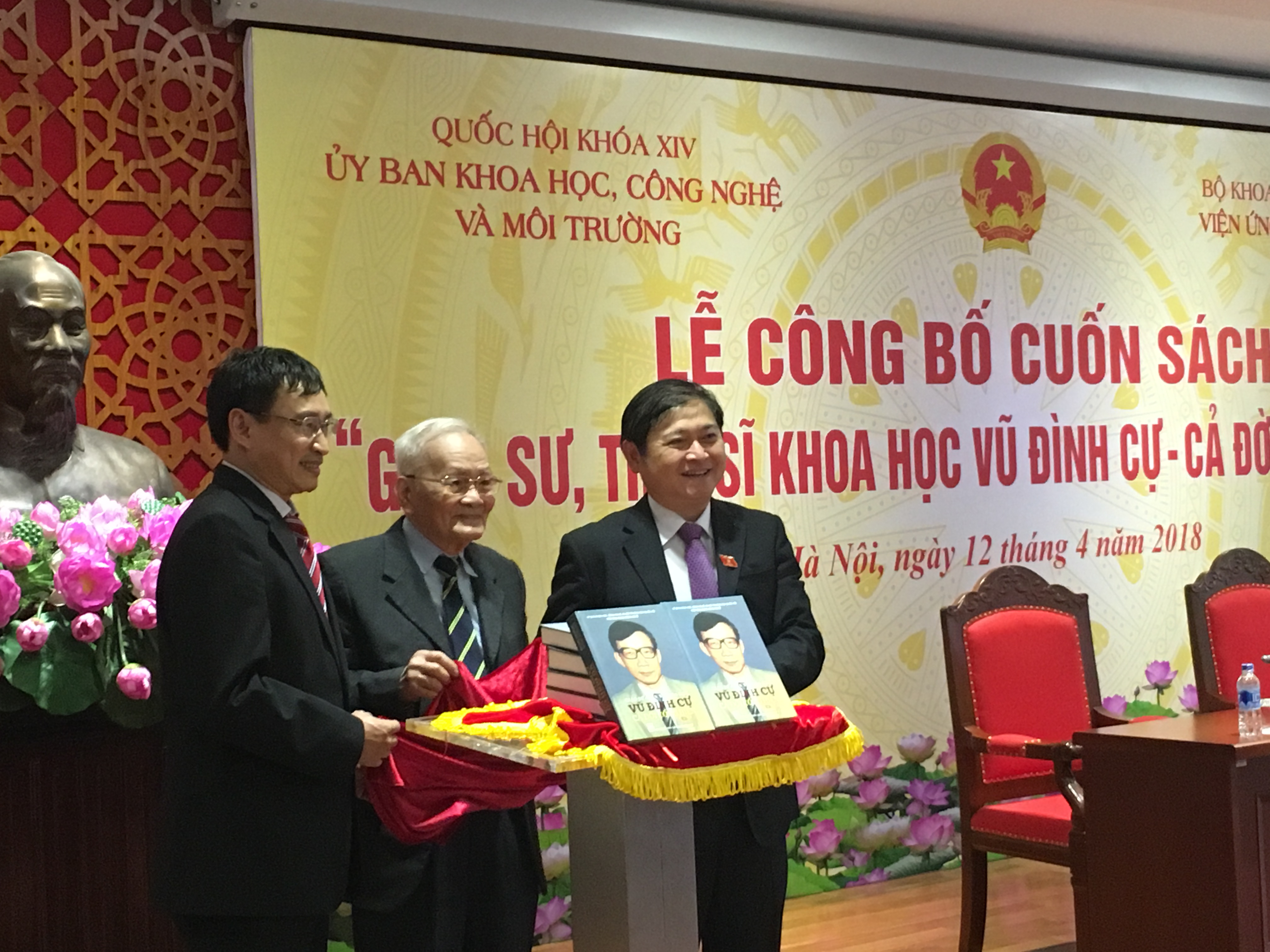 “Giáo sư Vũ Đình Cự - cả đời cống hiến”