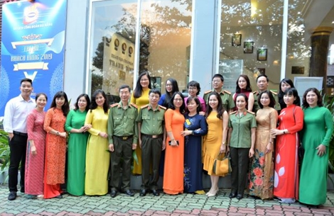 Cuộc hội ngộ ấm áp nghĩa tình trên dải đất miền Trung