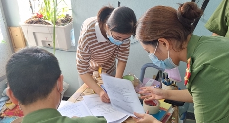 Nữ nhân viên Hội người Hàn “ tiếp tay” nhập cảnh trái phép