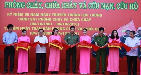 Trao giải và khai mạc triển lãm ảnh PCCC và CNCH