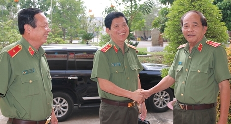 Thứ trưởng Nguyễn Văn Sơn làm việc tại Công an Hậu Giang và Cục An ninh Tây Nam Bộ