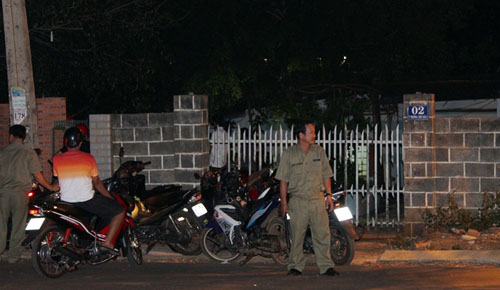 Nam thanh niên chết trong phòng trọ với nhiều vết thương