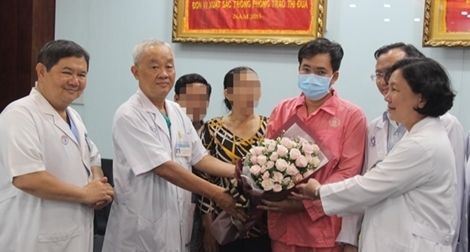 Quả tim ghép từ thiếu nữ hiến tạng cứu 4 người đã "sống"