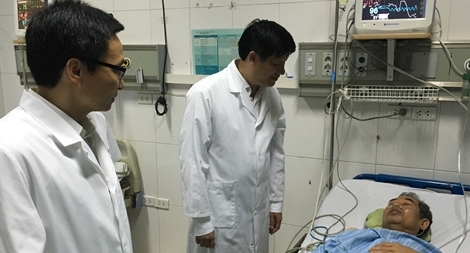 Phó Thủ tướng Vũ Đức Đam kiểm tra tình hình ứng phó dịch sốt xuất huyết