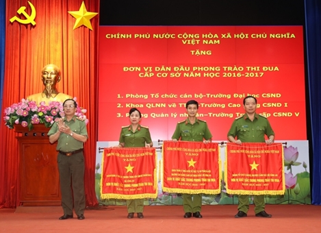 Xây dựng lực lượng CAND thực sự là “thanh bảo kiếm của Đảng”