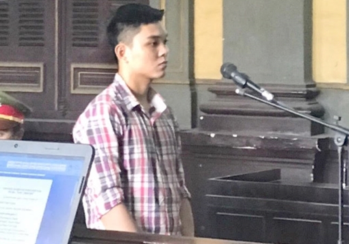 Đâm chết đồng nghiệp vì không cho bạn gái nhậu cùng