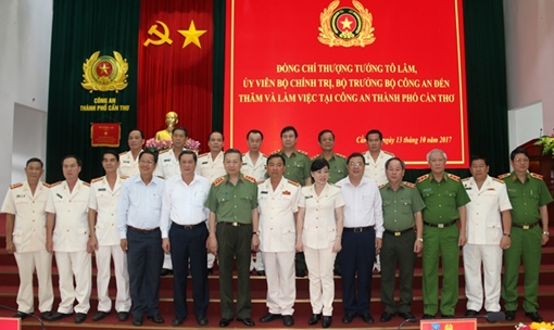 Bộ trưởng Tô Lâm làm việc với Công an và Cảnh sát PCCC TP Cần Thơ