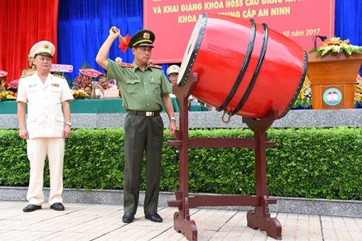 Trường Cao đẳng An ninh Nhân dân II khai giảng năm học mới