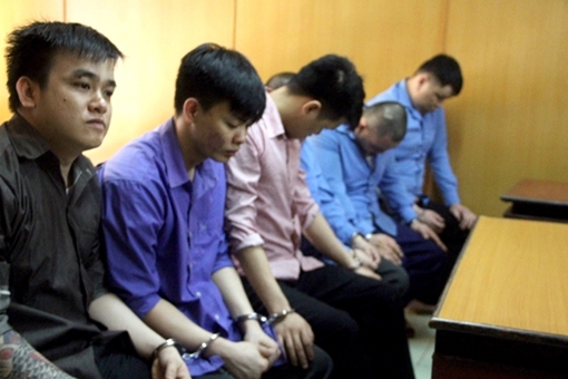 Băng nhóm giang hồ chuyên phá quán đòi bảo kê hàng trăm triệu đồng