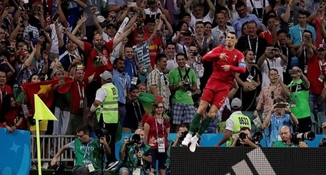 Bồ Đào Nha – Tây Ban Nha 3 - 3: “Sát thủ” được đánh thức