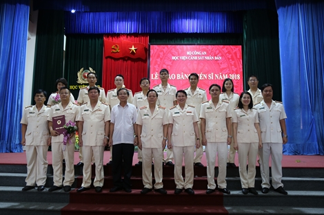 Học viện CSND trao bằng cho tân tiến sĩ đợt 2 năm 2018