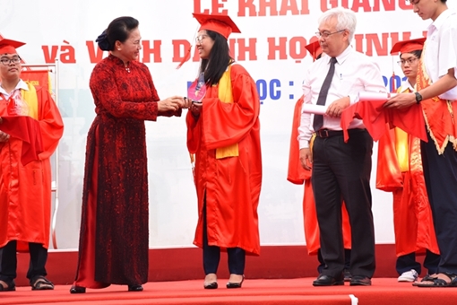 Các đồng chí lãnh đạo Dự lễ khai giảng tại TPHCM