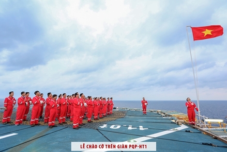 Khai mạc triển lãm ảnh về con người và công trình Dầu khí 