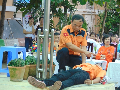 Trang bị kỹ năng phòng chống đuối nước cho học sinh ở Sóc Trăng