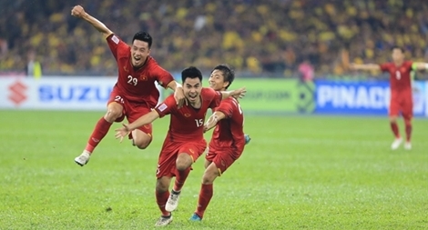 Tiếc cho 3 cú sút "hiền" của Hà Đức Chinh