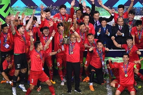 Truyền thông châu Á tôn sùng thầy Park và các học trò sau chiến thắng lịch sử