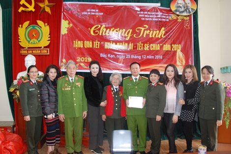 Tết sớm ở Ngân Sơn