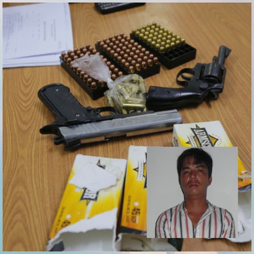 Người đàn ông nhập cảnh cùng 2 khẩu súng và 178 viên đạn