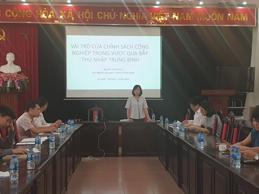 Vai trò của chính sách công nghiệp để vượt qua bẫy thu nhập trung bình