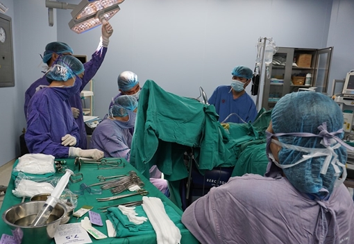 Tự chữa trĩ bằng thuốc nam, nữ bệnh nhân nhập viện cấp cứu