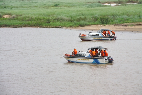 Công an các tỉnh khu Nam Trung bộ ứng phó cơn bão số 6
