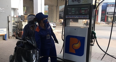 Xăng E5RON92 tăng hơn 300 đồng/ lít