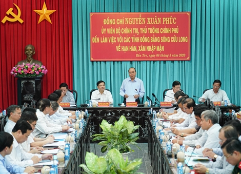 Thủ tướng: "Vaccine có sẵn của Việt Nam là tinh thần kiên cường, vượt khó của dân tộc"