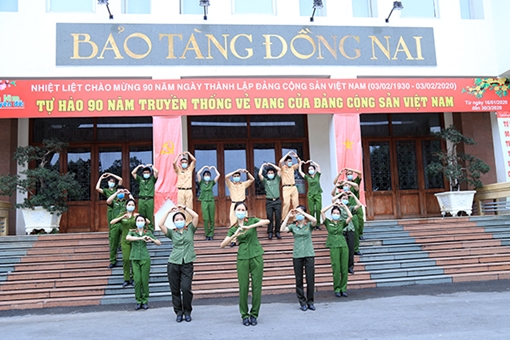 “Chống giặc COVID-19” bằng âm nhạc