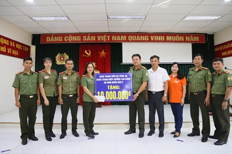 Đoàn thanh niên Cao đẳng ANND II đồng hành chống dịch COVID-19