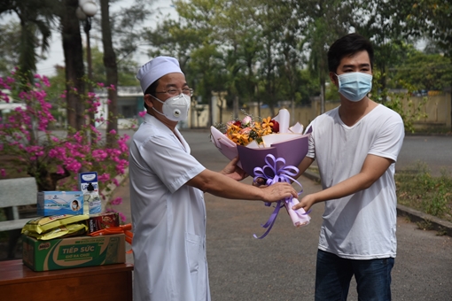 Bệnh nhân nhiễm COVID-19 tại Đồng Nai xuất viện
