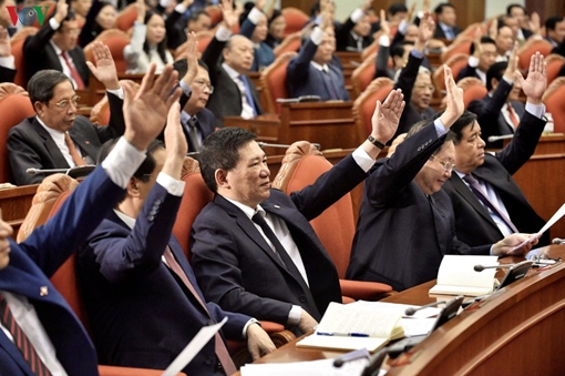 Ngày làm việc thứ tư của Hội nghị Trung ương 12