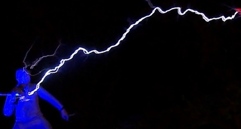 3 phụ nữ trú mưa ở gốc cây bị sét đánh tử vong