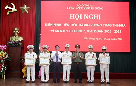 Công an tỉnh Đắk Nông biểu dương các gương điển hình tiên tiến