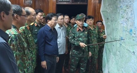 Sạt lở vùi lấp nhiều nhà dân ở Nam Trà My, tìm thấy 7 thi thể