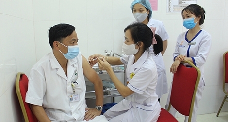 Mức độ phản ứng sau khi tiêm vaccine COVID-19 tại Việt Nam rất thấp