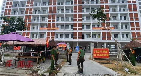 8 F1 “quẩy” trong khu cách ly