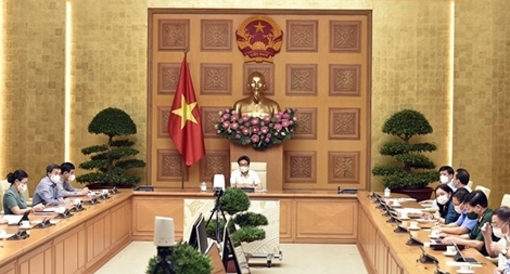 Kiên trì chiến lược, linh hoạt biện pháp, hai mũi giáp công