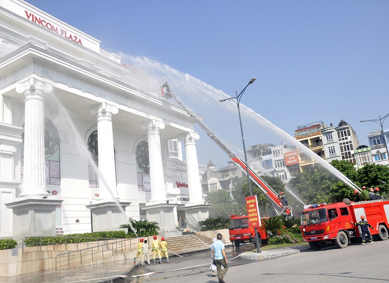 Lần đầu tiên diễn tập chữa cháy ở rạp chiếu phim của Trung tâm thương mại