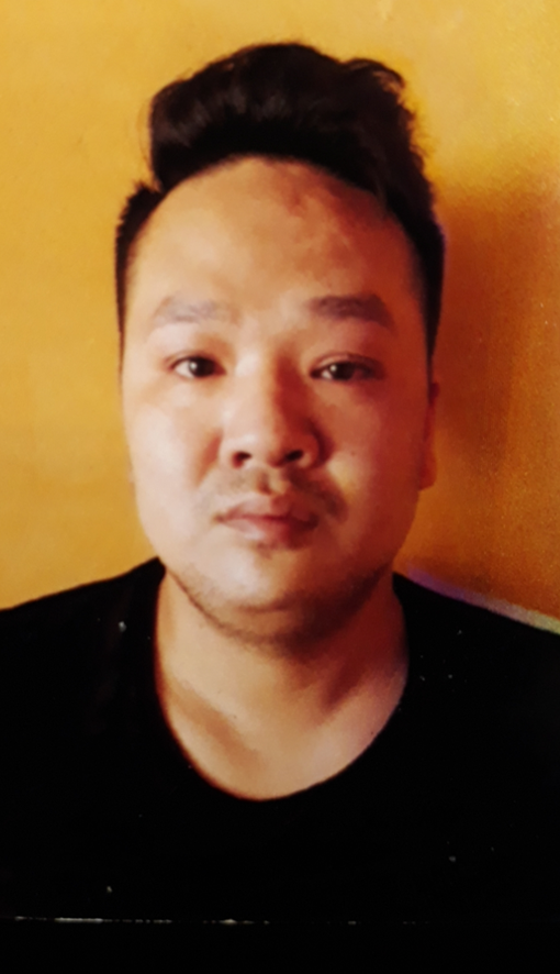 Làm và mua bán giấy khám sức khỏe giả thu lời bất chính