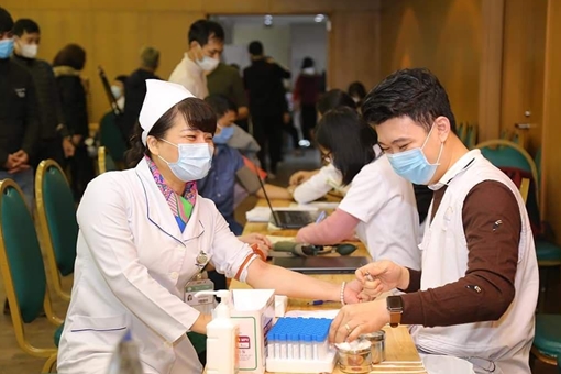 Thiếu máu do dịch bệnh, BV Bạch Mai tổ chức hiến máu cứu người