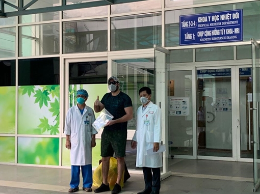 Thêm 5 bệnh nhân COVID-19 công bố khỏi bệnh